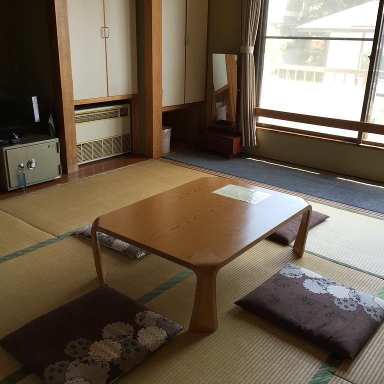 Uchihan Nozawaonsen Buitenkant foto